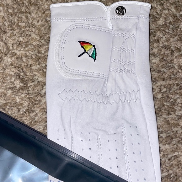 RARE collectors The Arnold Palmer Golf Glove Limited Edition - Picture 2 of 3